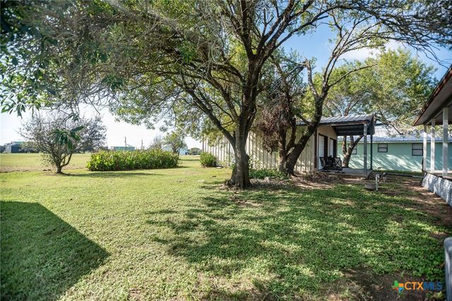 21 Mollnar Drive, Palacios, TX 77465