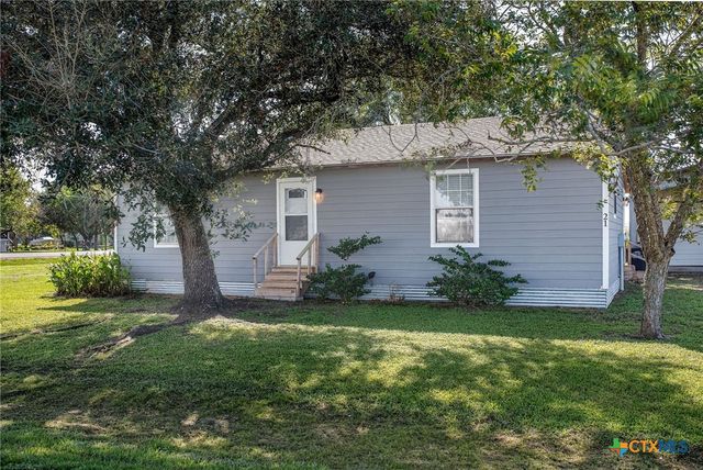 21 Mollnar Drive, Palacios, TX 77465