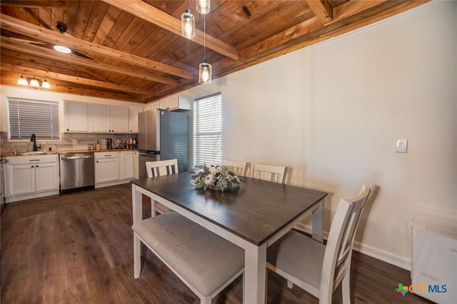 21 Mollnar Drive, Palacios, TX 77465