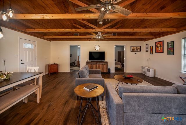 21 Mollnar Drive, Palacios, TX 77465