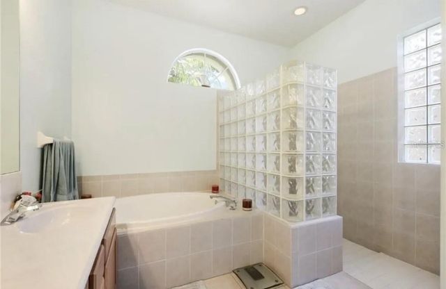 8357 GOLDEN PRAIRIE DRIVE, Tampa, FL 33647