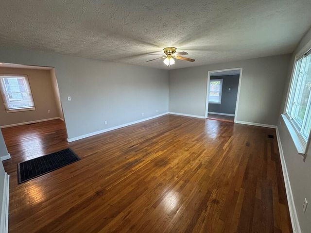 427 Foxspring Avenue, Flemingsburg, KY 41041