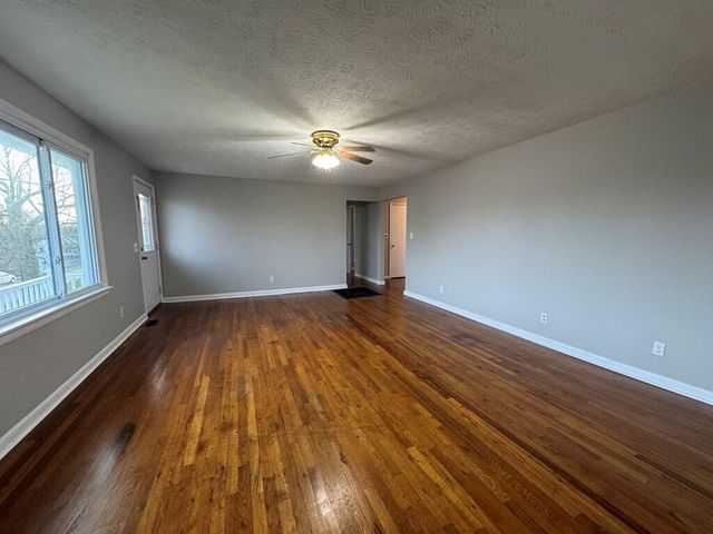 427 Foxspring Avenue, Flemingsburg, KY 41041