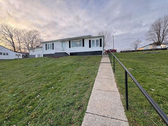 427 Foxspring Avenue, Flemingsburg, KY 41041