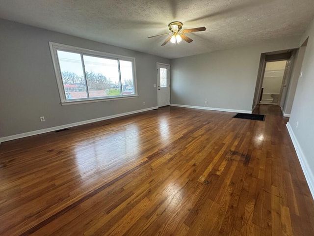 427 Foxspring Avenue, Flemingsburg, KY 41041