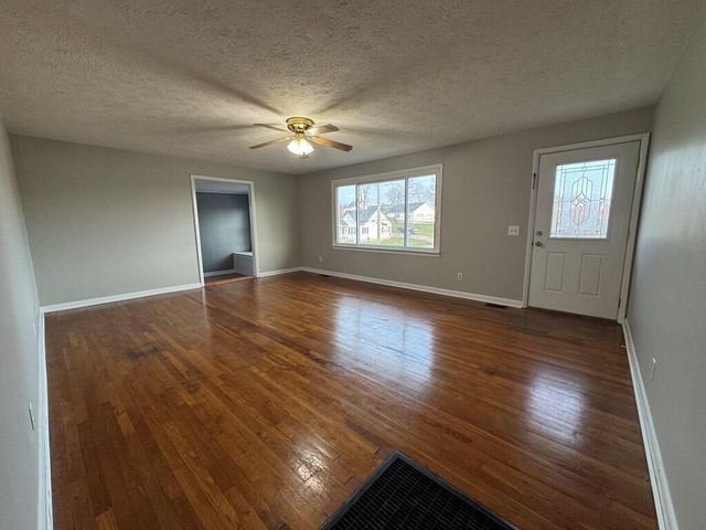 427 Foxspring Avenue, Flemingsburg, KY 41041