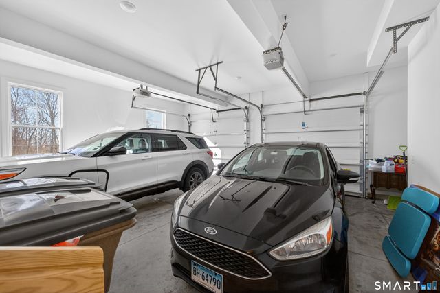 4 Arbor Crossing, East Lyme, CT 06333