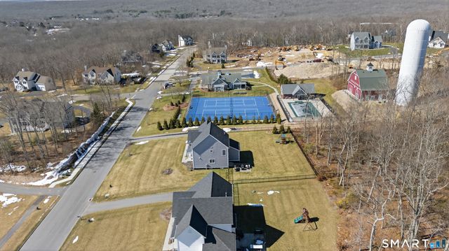 4 Arbor Crossing, East Lyme, CT 06333