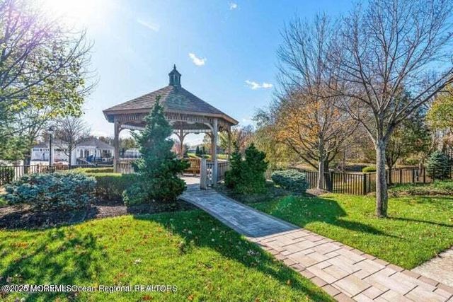 87 Huntington Drive, Jackson, NJ 08527