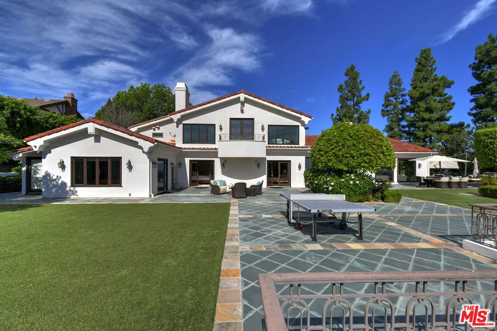 Image 60 of property listing at 3848 Alonzo Avenue, Encino, CA 91316