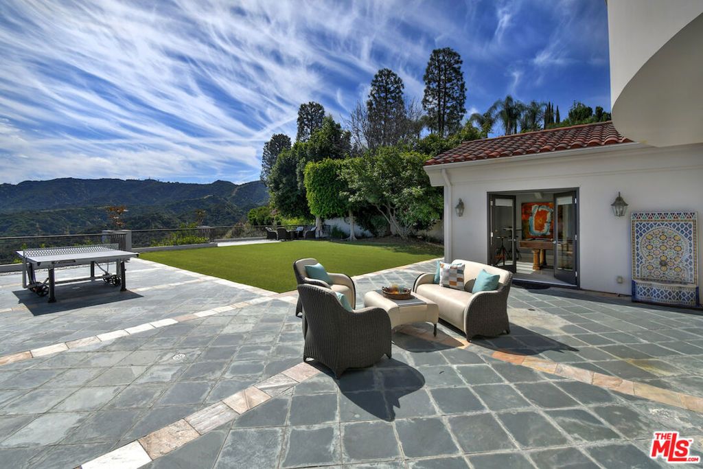 Image 62 of property listing at 3848 Alonzo Avenue, Encino, CA 91316