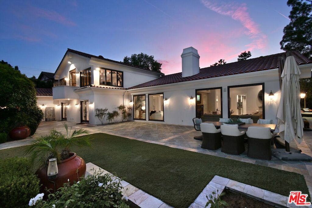 Image 64 of property listing at 3848 Alonzo Avenue, Encino, CA 91316