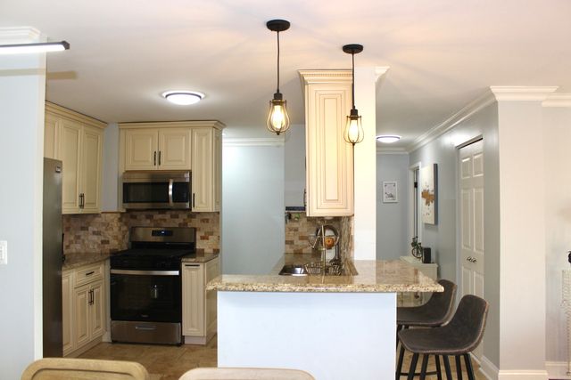 2201 S Highland Avenue 3G, Lombard, IL 60148