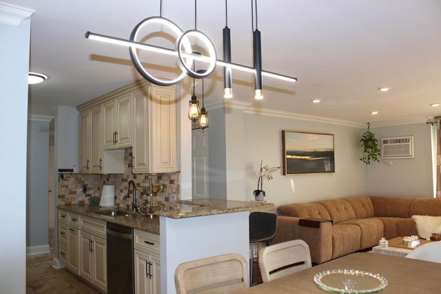 2201 S Highland Avenue 3G, Lombard, IL 60148