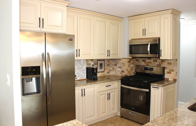 2201 S Highland Avenue 3G, Lombard, IL 60148