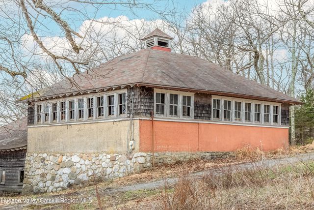 95 Bottling Works Road, Cragsmoor, NY 12420