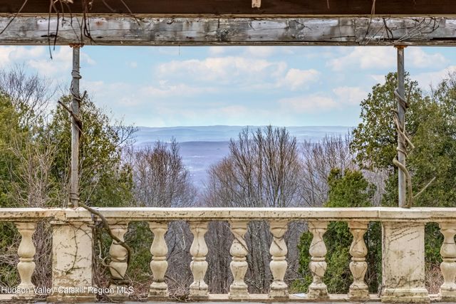 95 Bottling Works Road, Cragsmoor, NY 12420
