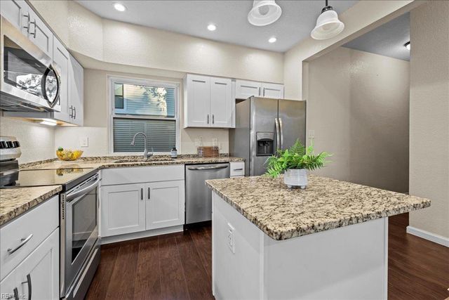 831 W 35th ST, Norfolk, VA 23508