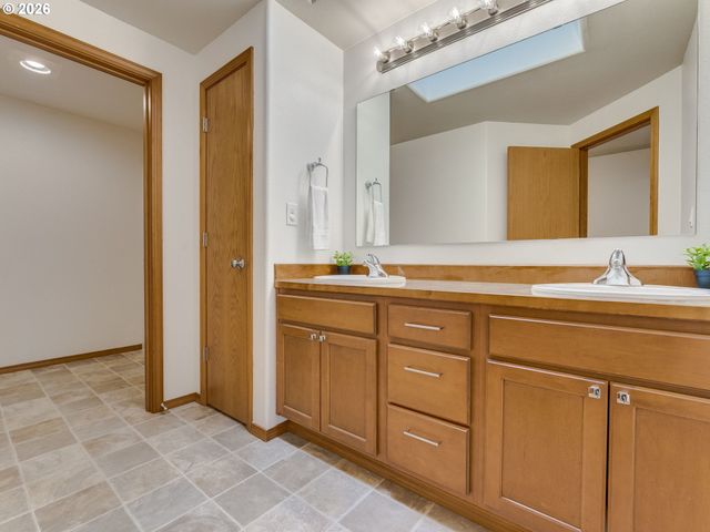 2683 GREEN MOUNTAIN Rd, Kalama, WA 98625