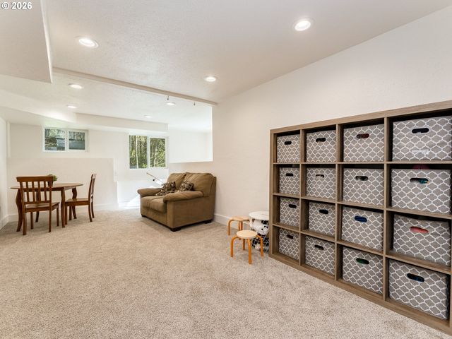 2683 GREEN MOUNTAIN Rd, Kalama, WA 98625