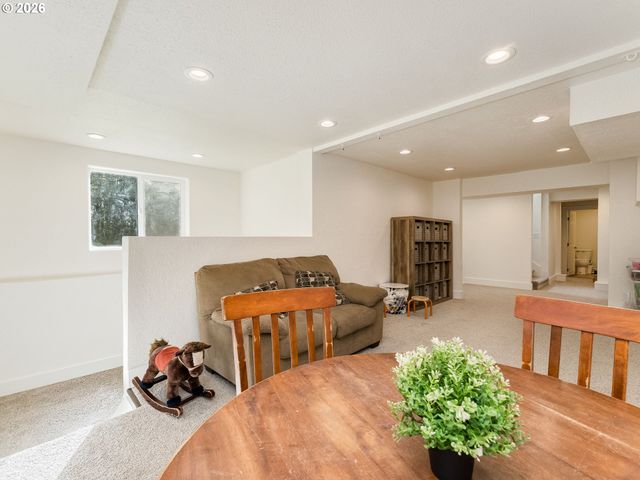 2683 GREEN MOUNTAIN Rd, Kalama, WA 98625