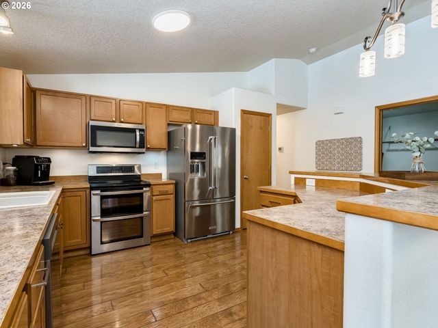 2683 GREEN MOUNTAIN Rd, Kalama, WA 98625