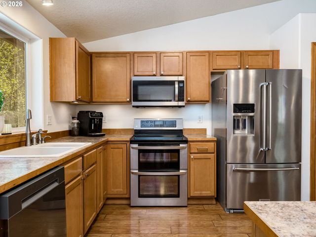 2683 GREEN MOUNTAIN Rd, Kalama, WA 98625