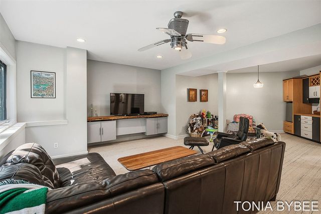 2302 Timberlee Drive, Holland, MI 49424