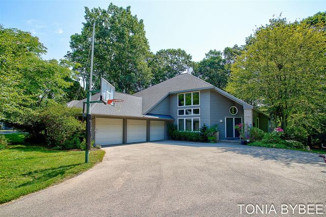 2302 Timberlee Drive, Holland, MI 49424