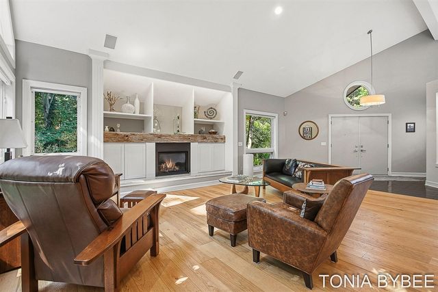 2302 Timberlee Drive, Holland, MI 49424