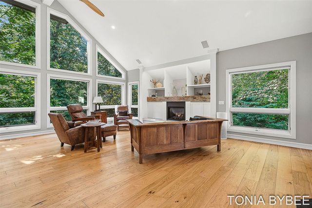2302 Timberlee Drive, Holland, MI 49424