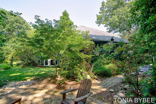 2302 Timberlee Drive, Holland, MI 49424