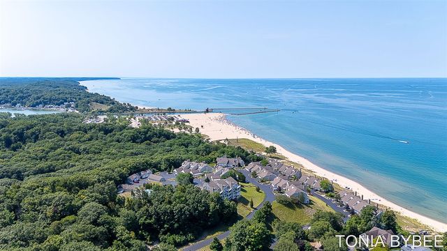2302 Timberlee Drive, Holland, MI 49424