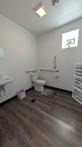 6216 Cermak Road, Berwyn, IL 60402