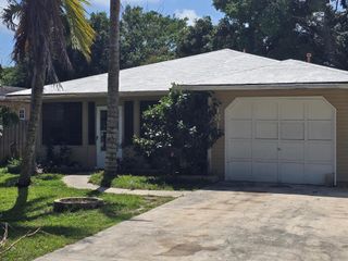 1811 Edgevale Road, Fort Pierce, FL 34950