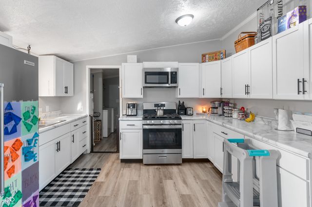 7825 S Tennessee Street, Daleville, IN 47334