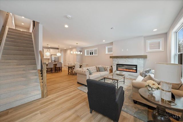 3121 Hackberry Street, Cincinnati, OH 45207