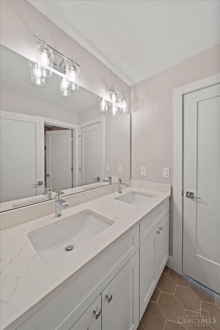 3121 Hackberry Street, Cincinnati, OH 45207