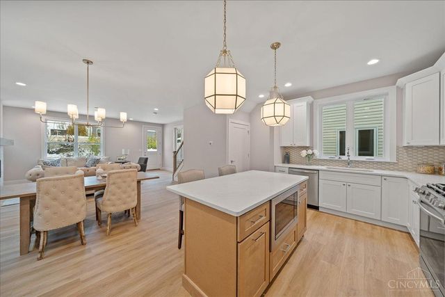 3121 Hackberry Street, Cincinnati, OH 45207