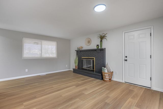 958 Torrence Drive, Springfield, OH 45503