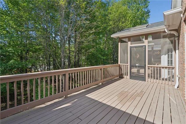 2404 Loxford Lane, Alpharetta, GA 30009