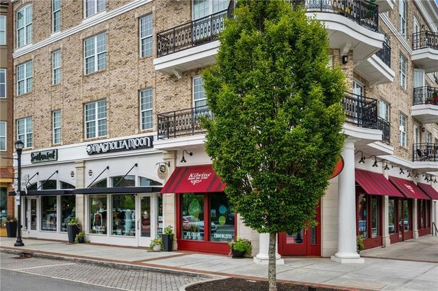 2404 Loxford Lane, Alpharetta, GA 30009