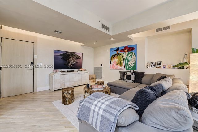 2001 Meridian Ave 307, Miami Beach, FL 33139