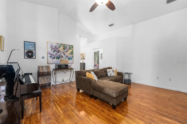 2156 NW 52 PLACE, Gainesville, FL 32605