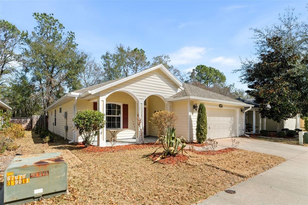 Image 2 of property listing at 2156 NW 52 PLACE, Gainesville, FL 32605