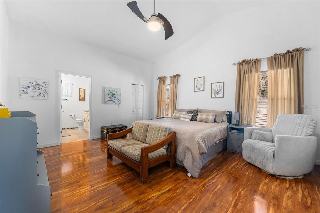 Image 16 of property listing at 2156 NW 52 PLACE, Gainesville, FL 32605