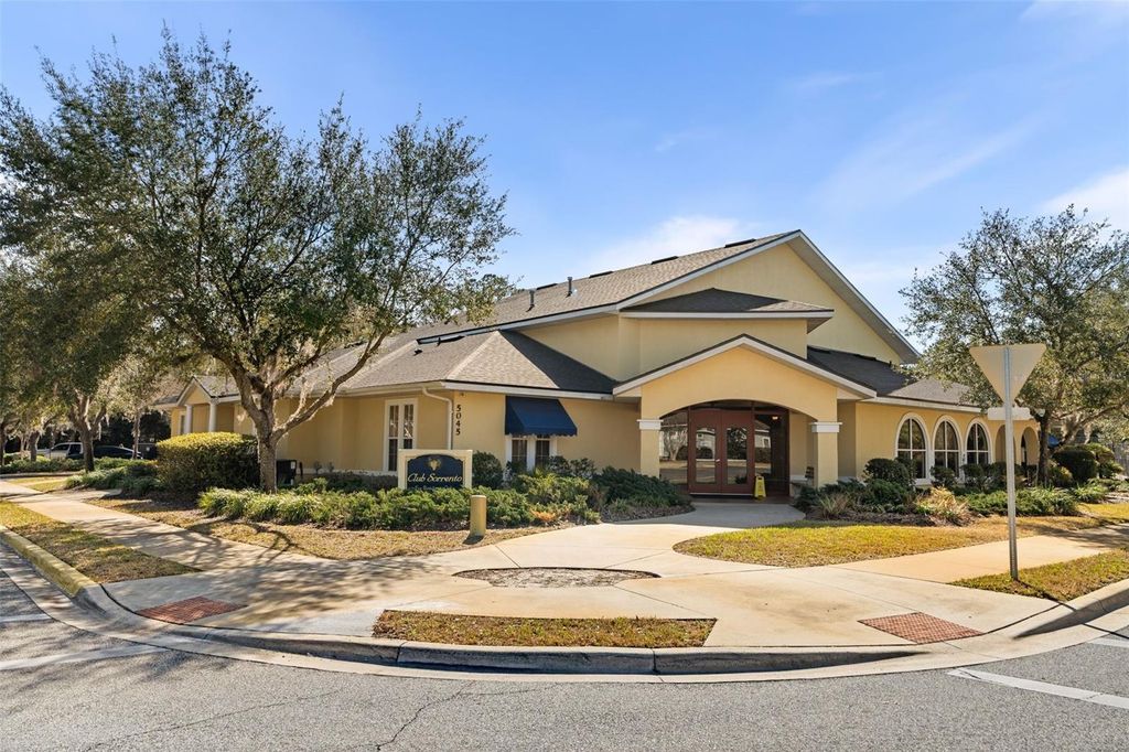 Image 31 of property listing at 2156 NW 52 PLACE, Gainesville, FL 32605