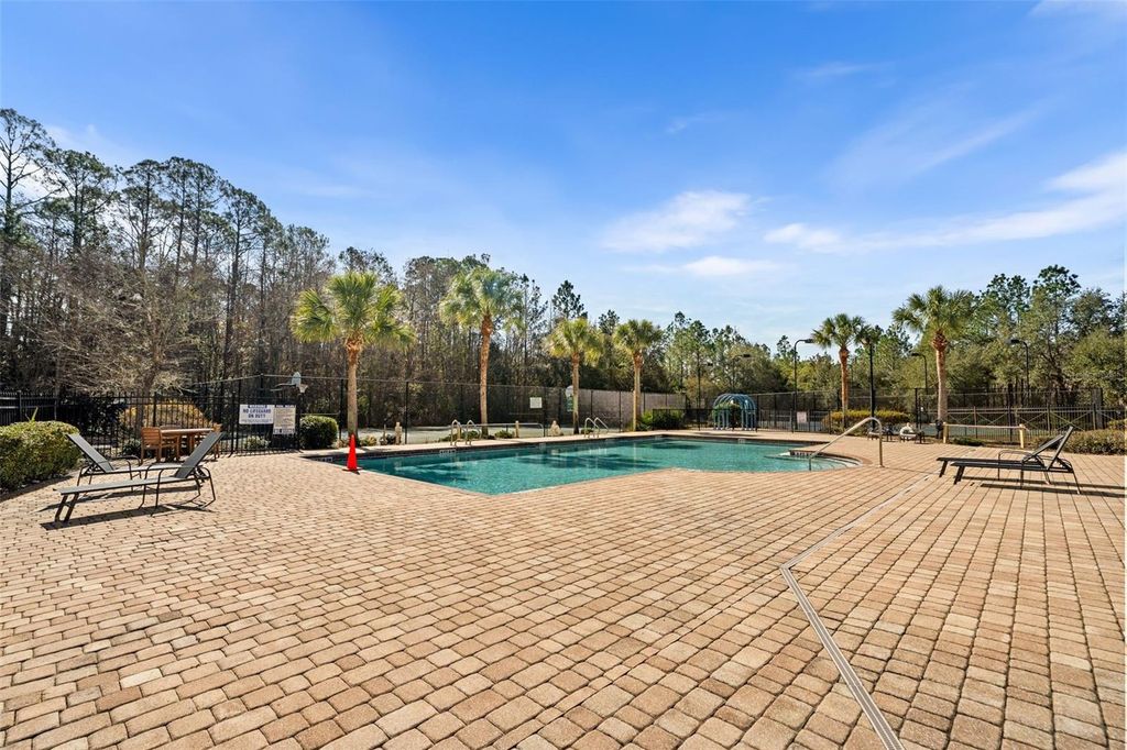 Image 35 of property listing at 2156 NW 52 PLACE, Gainesville, FL 32605