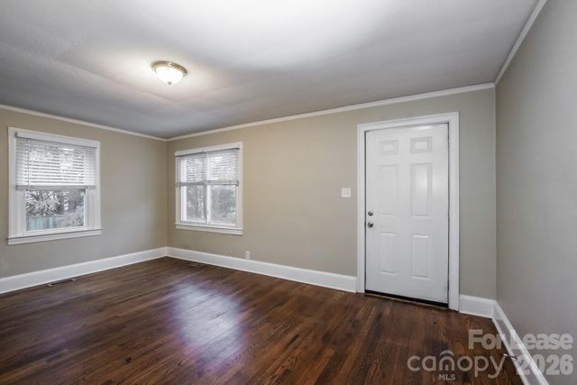 1525 Effingham Road, Charlotte, NC 28208