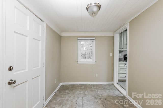 1525 Effingham Road, Charlotte, NC 28208